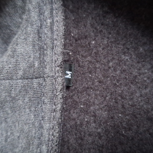 Sweater - Picture 3 of 4